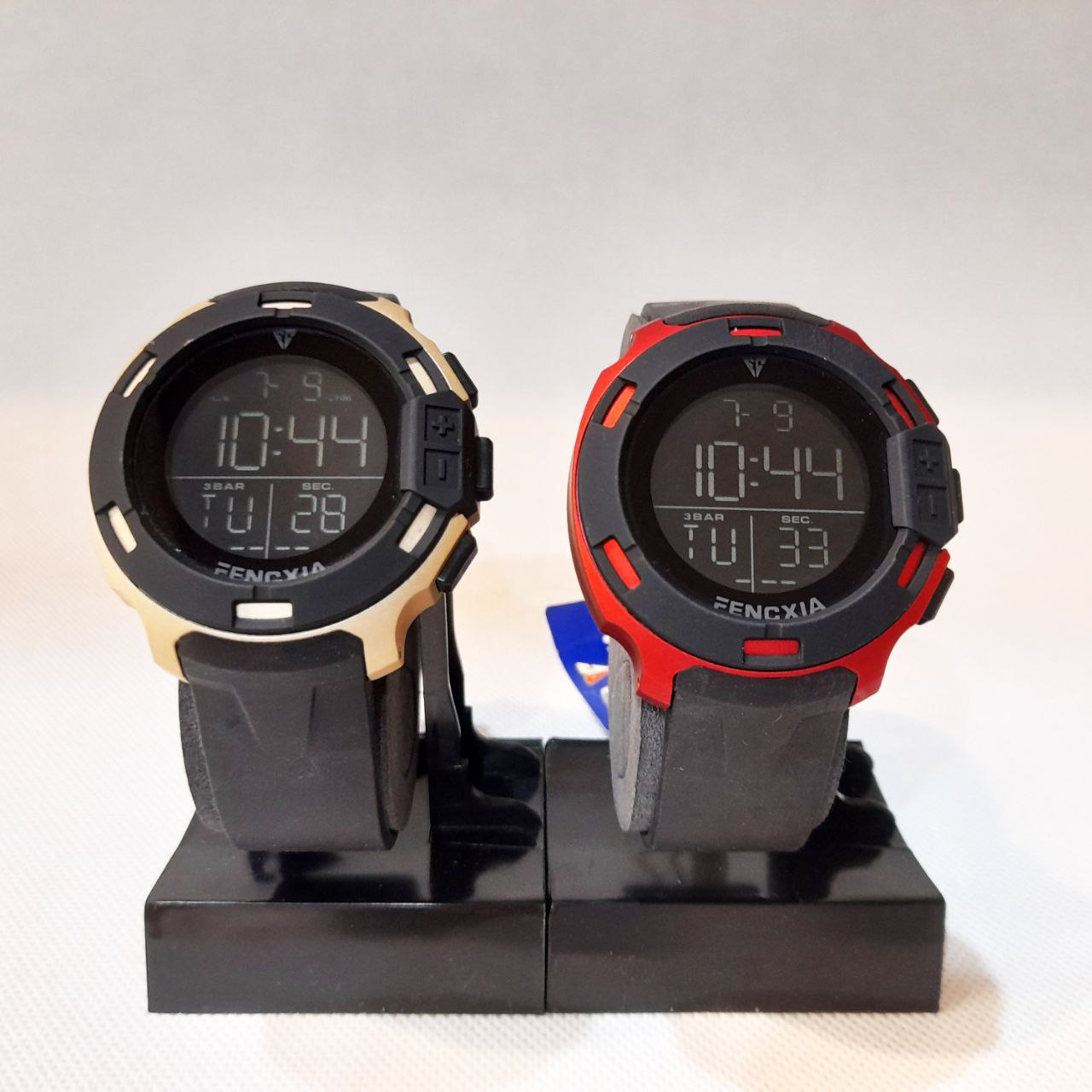 ساعت دیجیتال استخری FENCXIA کاملن ضد آب